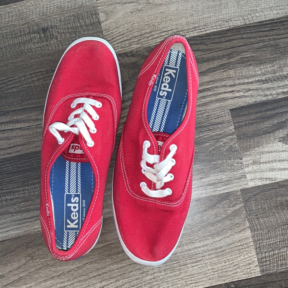 Women’s keds